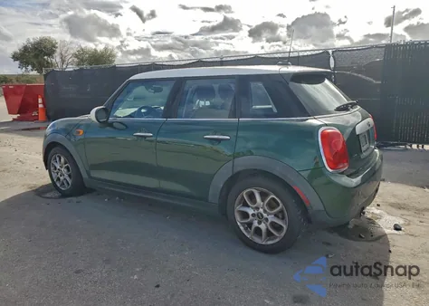 2015 Mini Cooper z USA, uszkodzony, nr VIN WMWXS5C51FT828205
